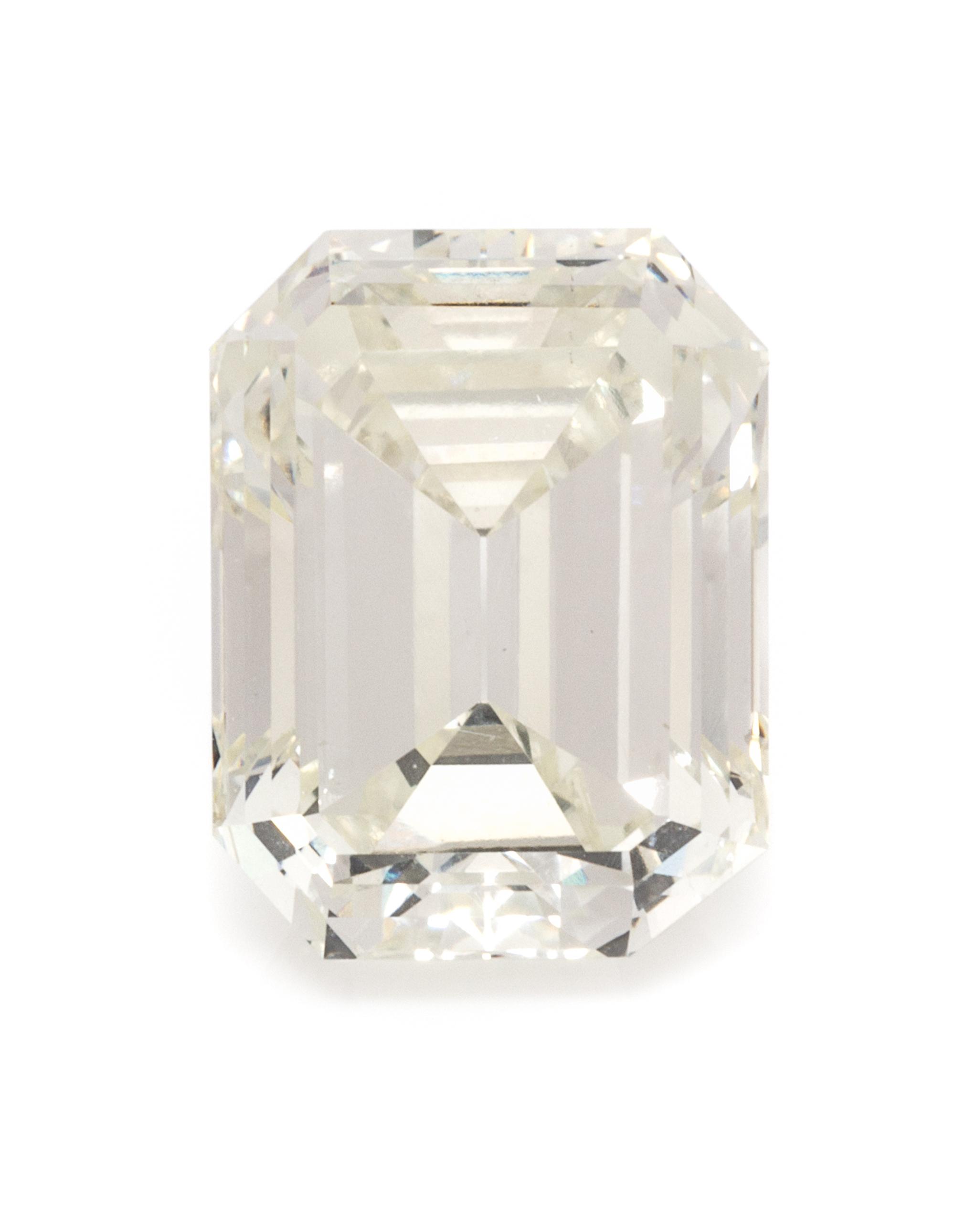 A Platinum, Yellow Gold and Diamond Ring, 7.90 dwts.