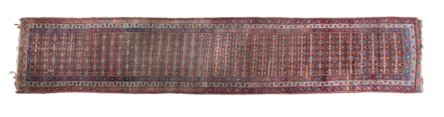 A Serab Wool Runner 16 feet 6 inches x 3 feet 2 inches.