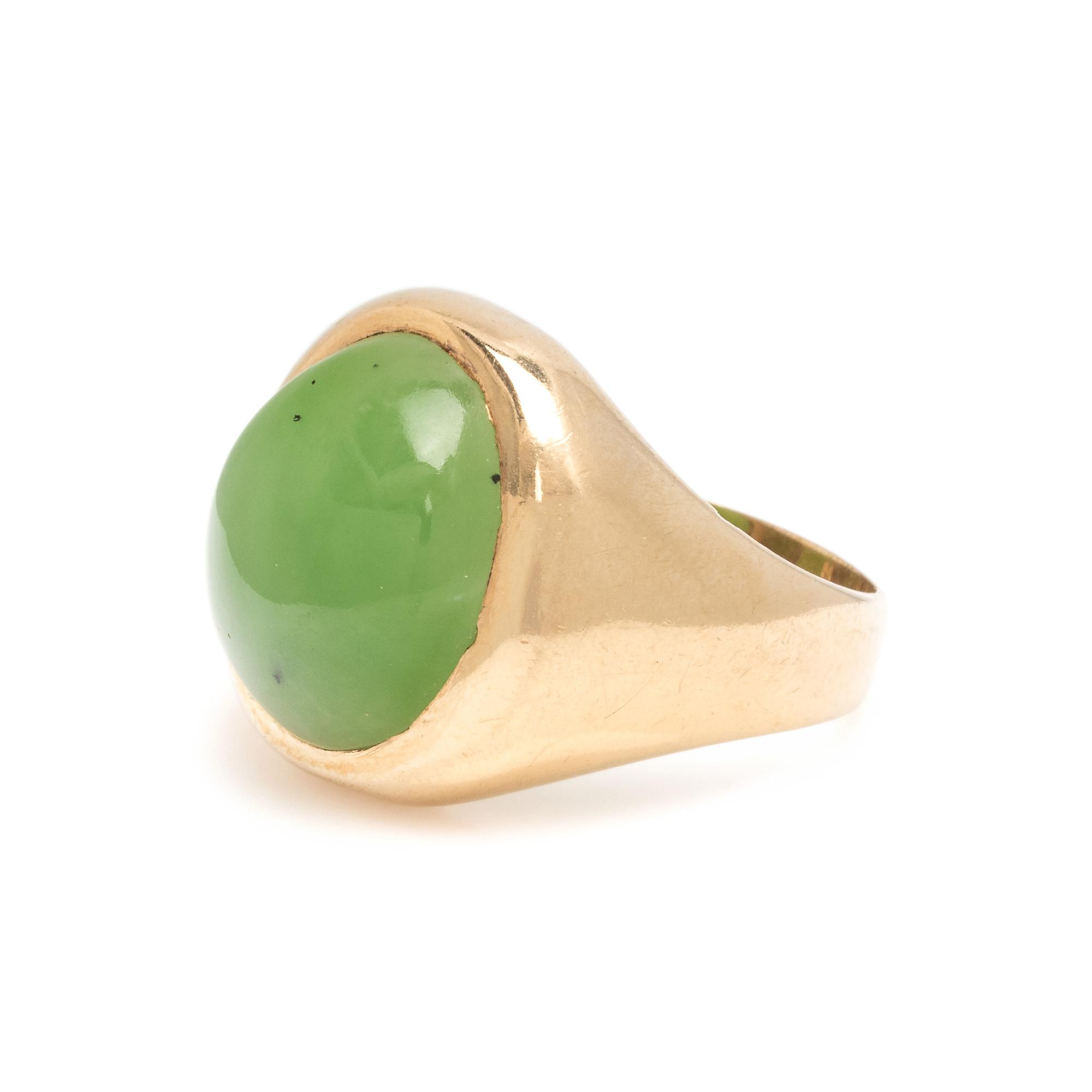 YELLOW GOLD AND NEPHRITE RING