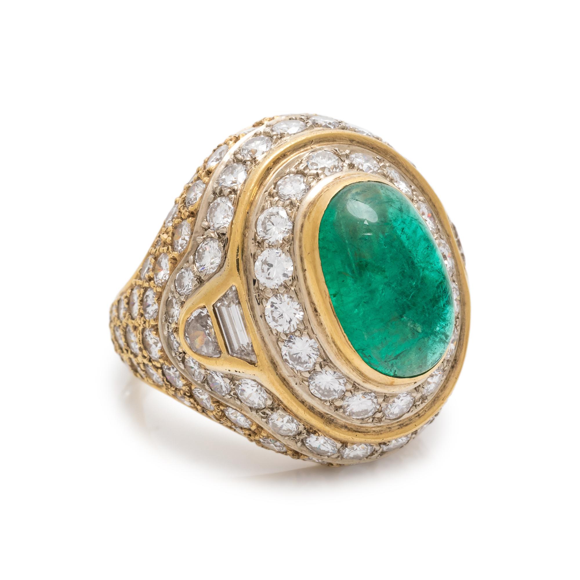 EMERALD AND DIAMOND RING