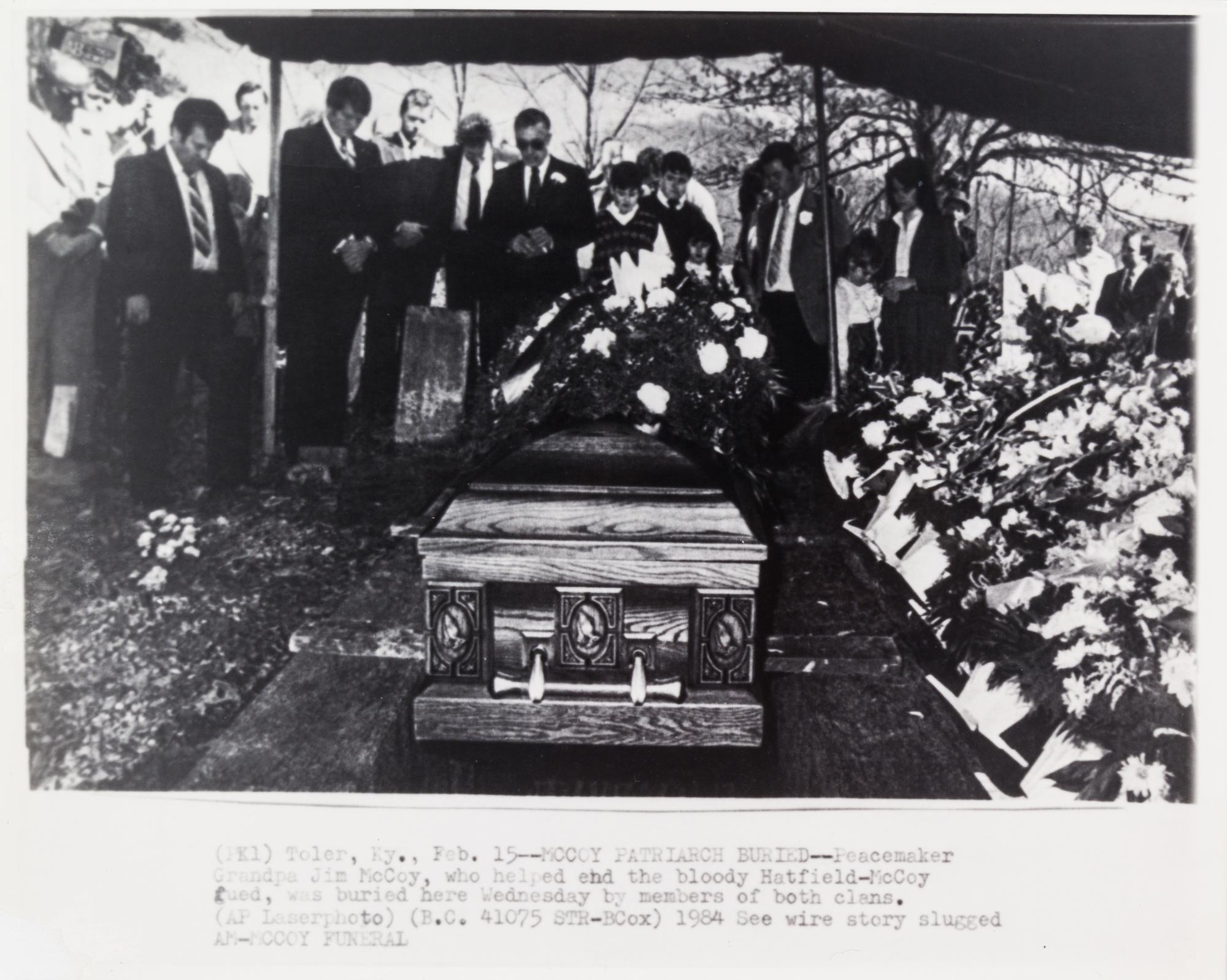 (NATIONAL ENQUIRER; HATFIELDS AND MCCOYS) 5 photos, credits to Wide World, APN and ABC