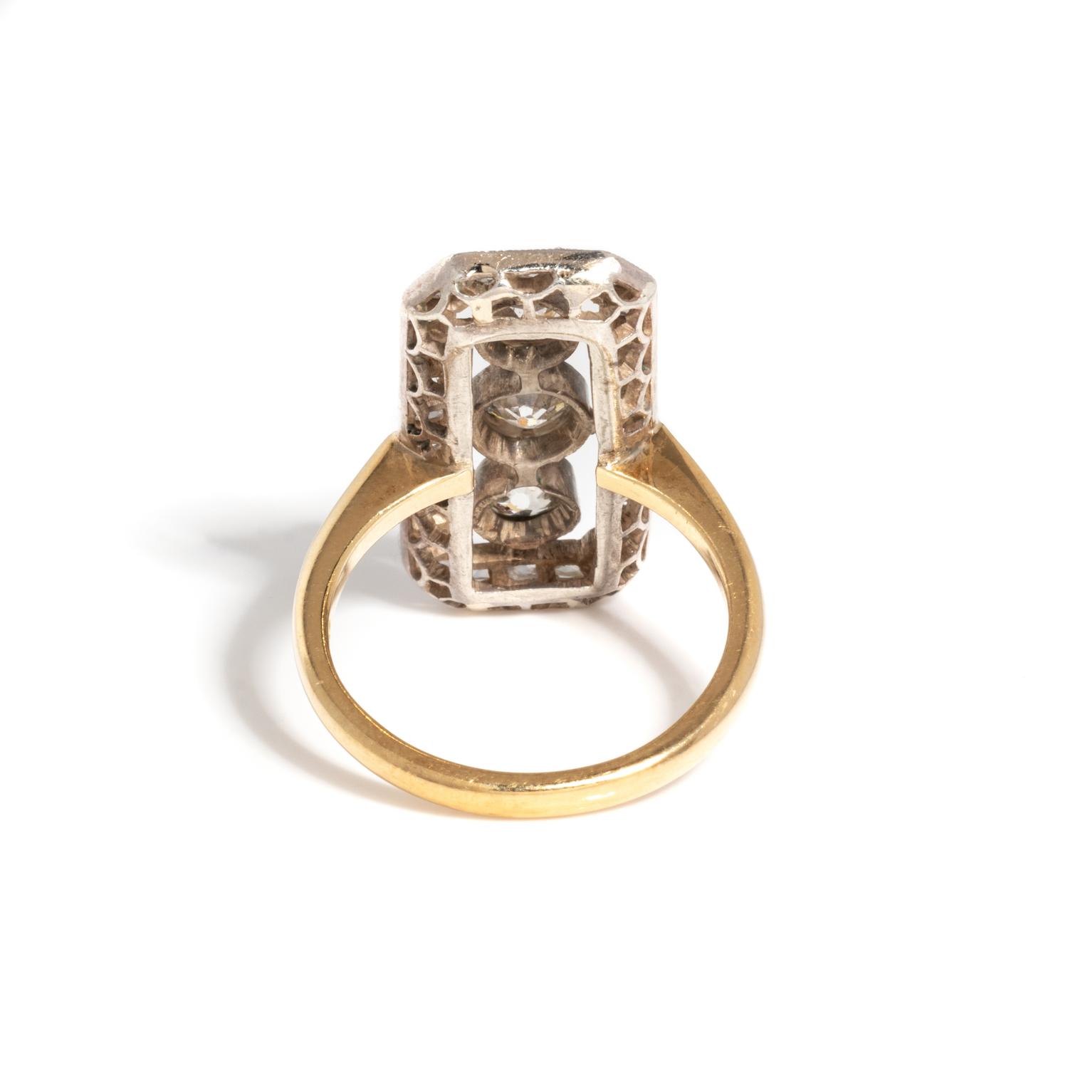 ANTIQUE, DIAMOND RING