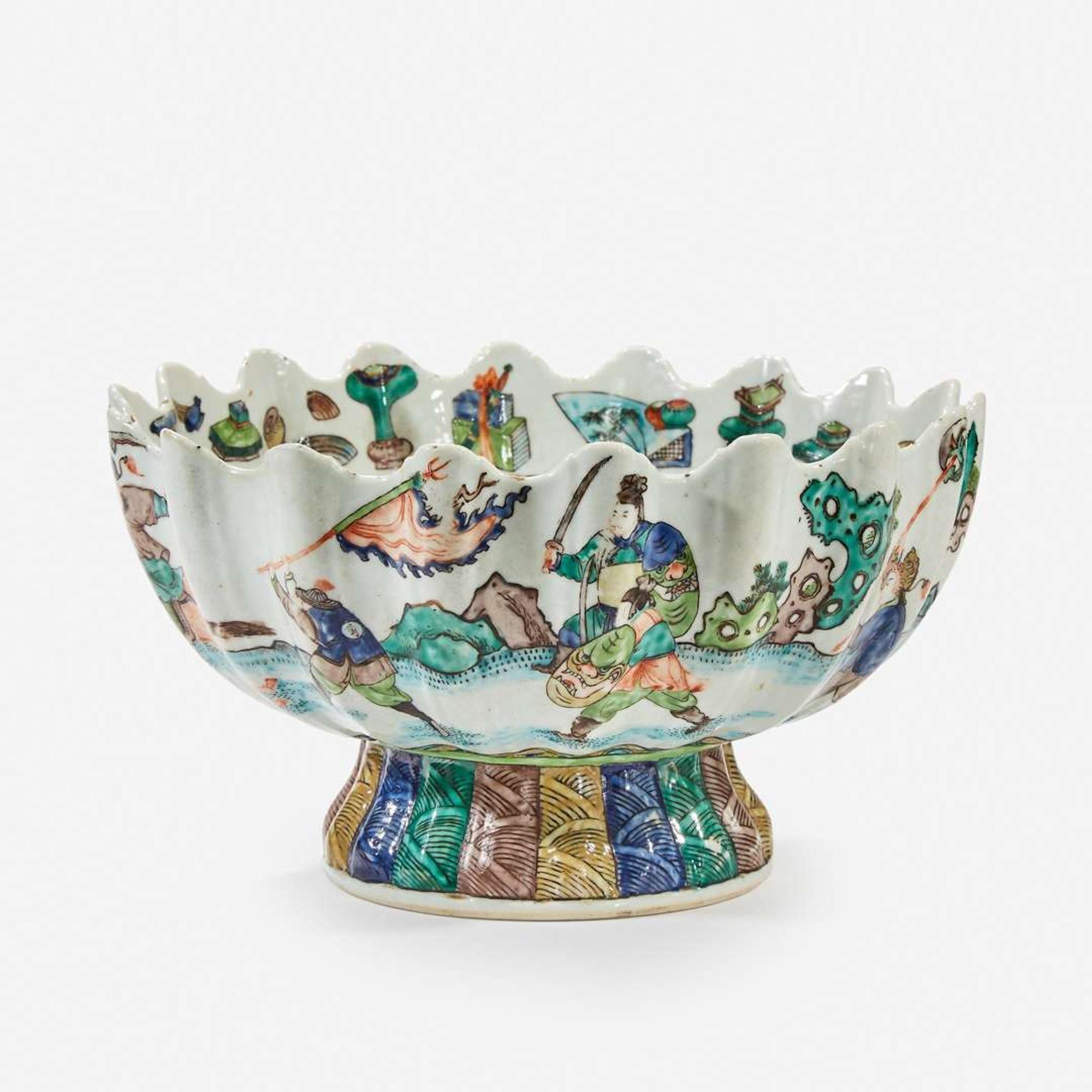 A famille verte-decorated porcelain lobed bowl probably 19th /20th Century
