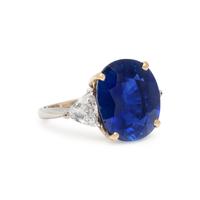 SAPPHIRE AND DIAMOND RING