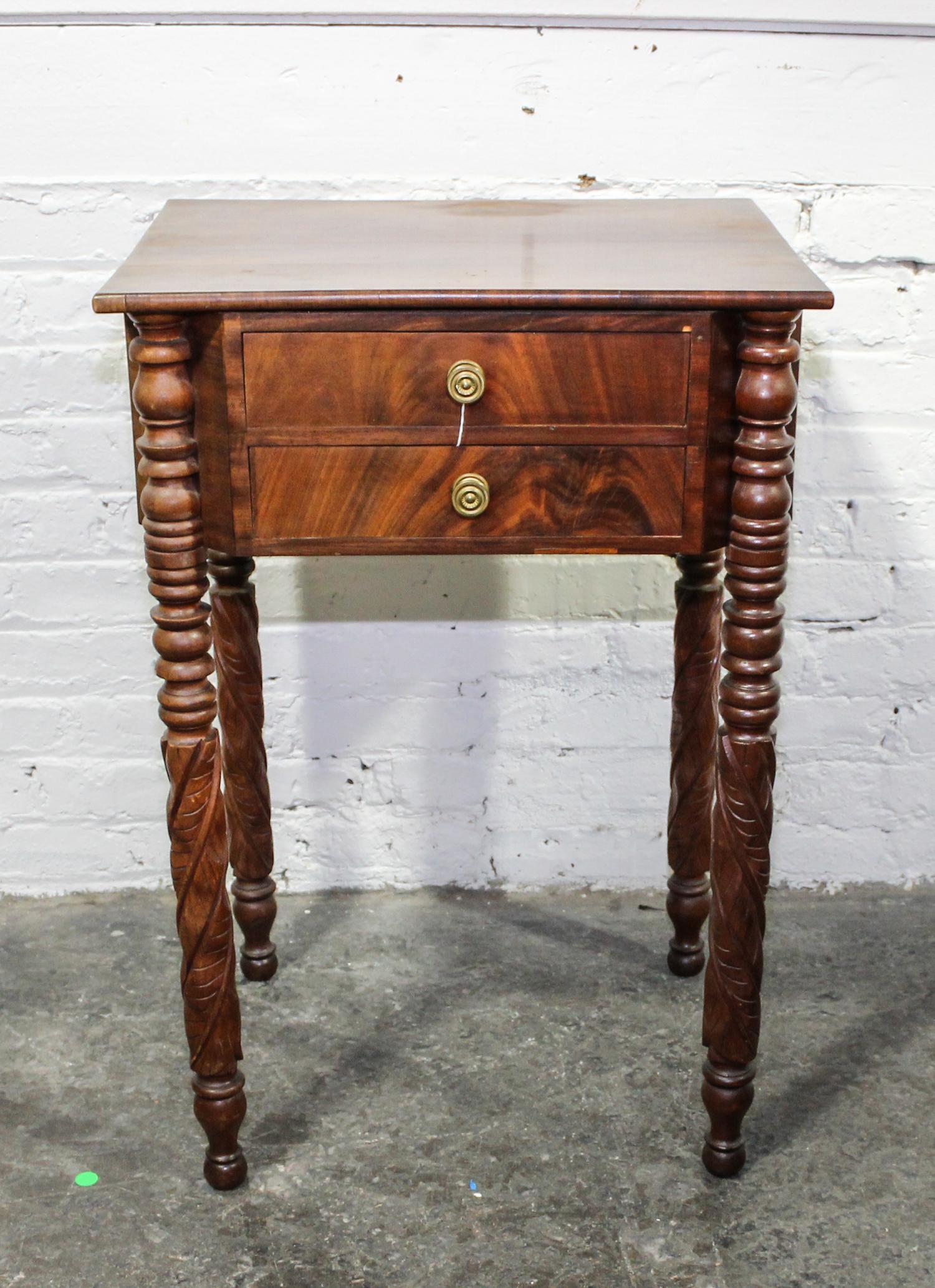 An American Classical Mahogany Work Table Height 29 x width 19 3/4 x depth 16 1/2 inches. — 19TH CENTURY
