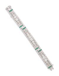ART DECO, DIAMOND AND EMERALD BRACELET