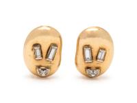 YELLOW GOLD AND DIAMOND EARCLIPS