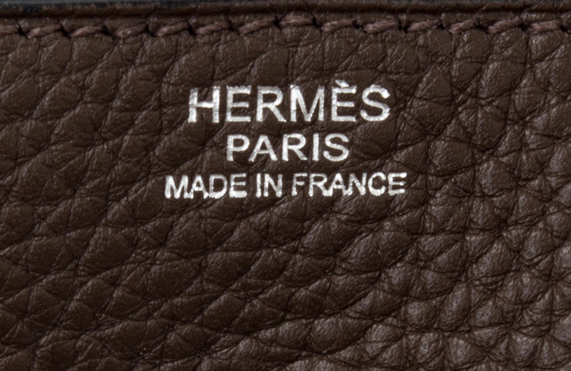 An Hermes Cafe Taurillon Clemence Lindy 34 Handbag, 13.5" x 8" x 7".
