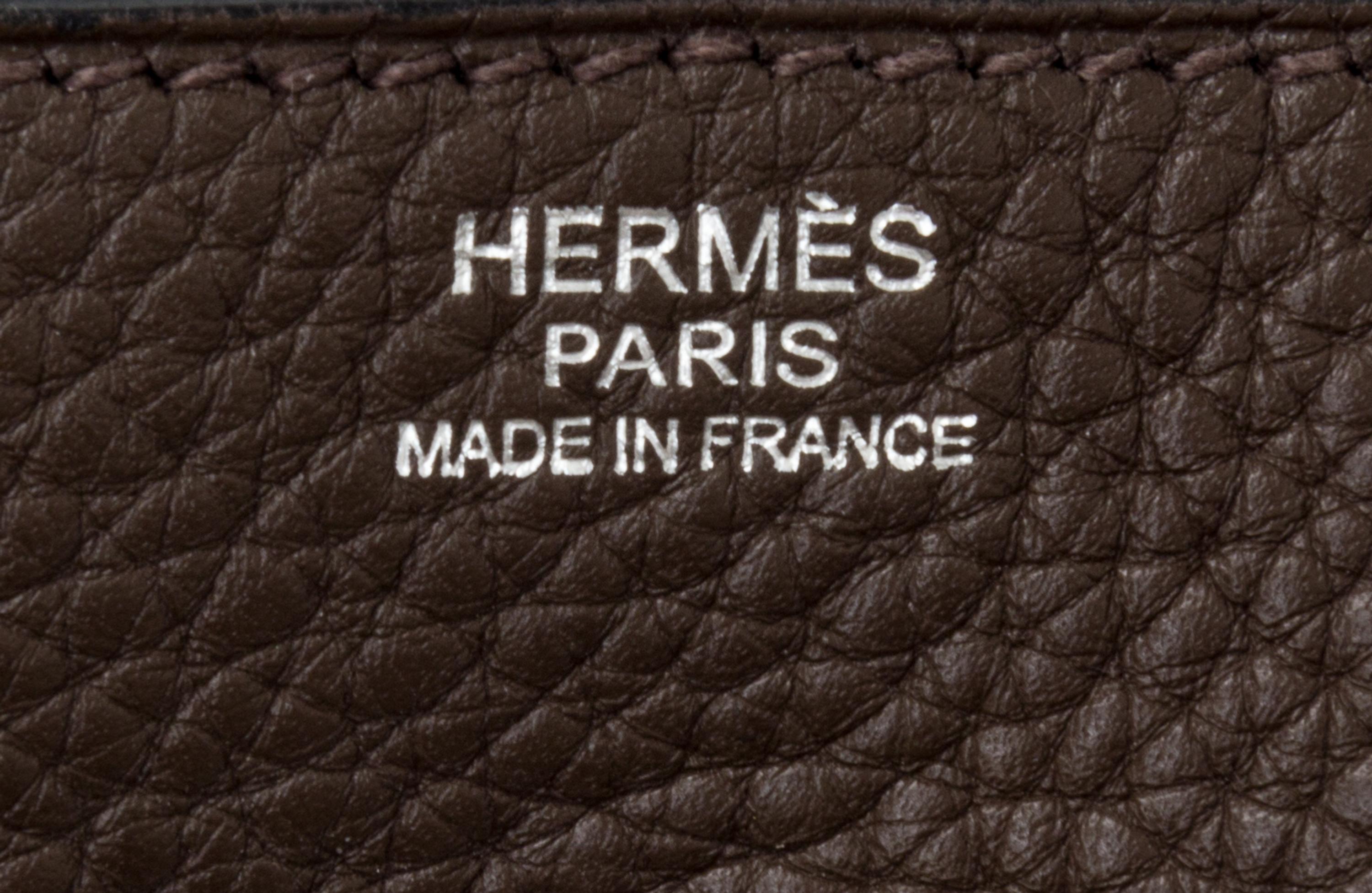 An Hermes Cafe Taurillon Clemence Lindy 34 Handbag, 13.5" x 8" x 7".