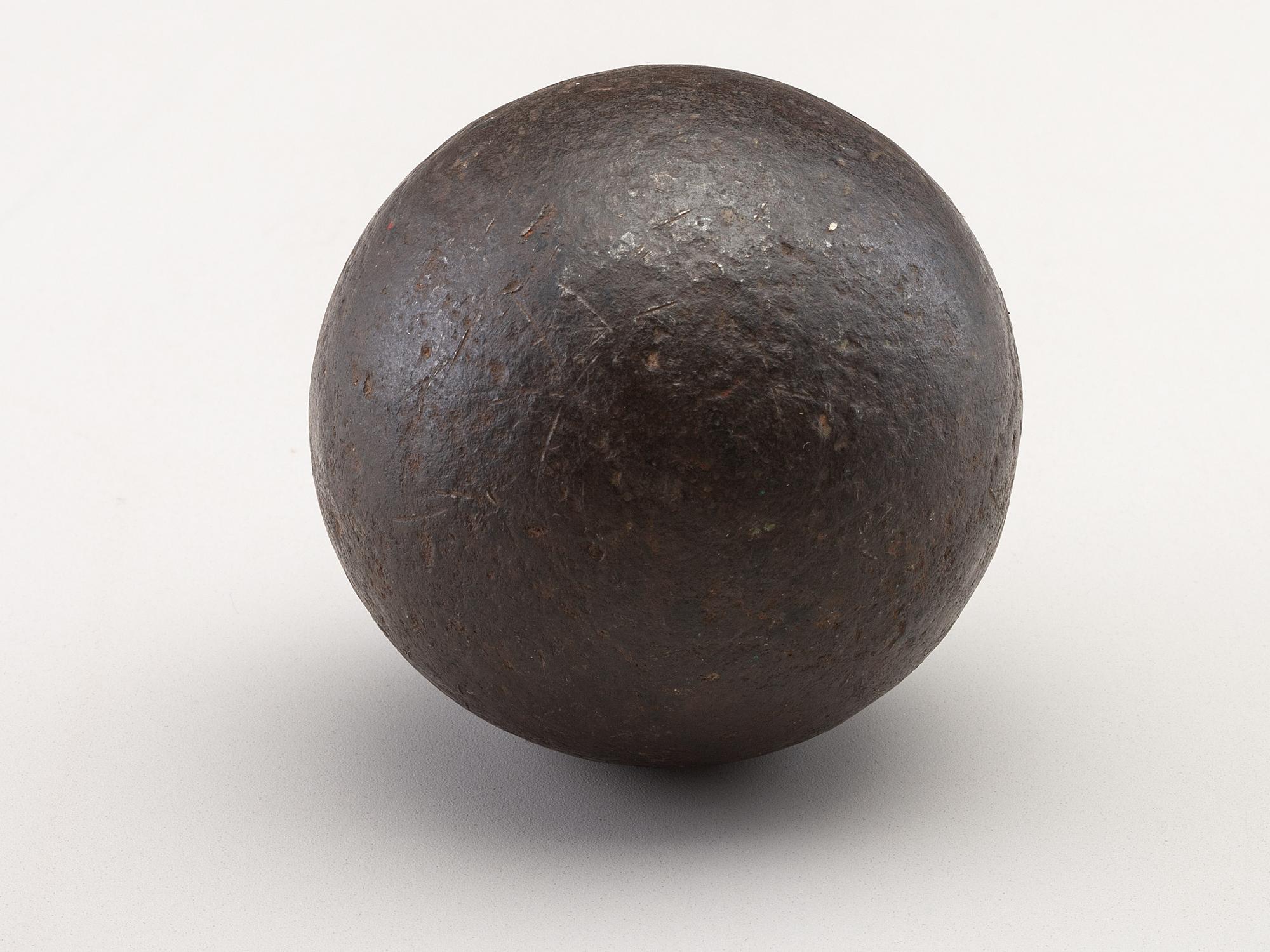 [CIVIL WAR]. Canister round and grapeshot cannonball.