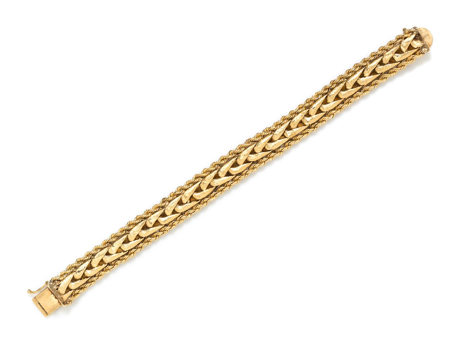 A 14 Karat Yellow Gold Bracelet, 23.90 dwts.