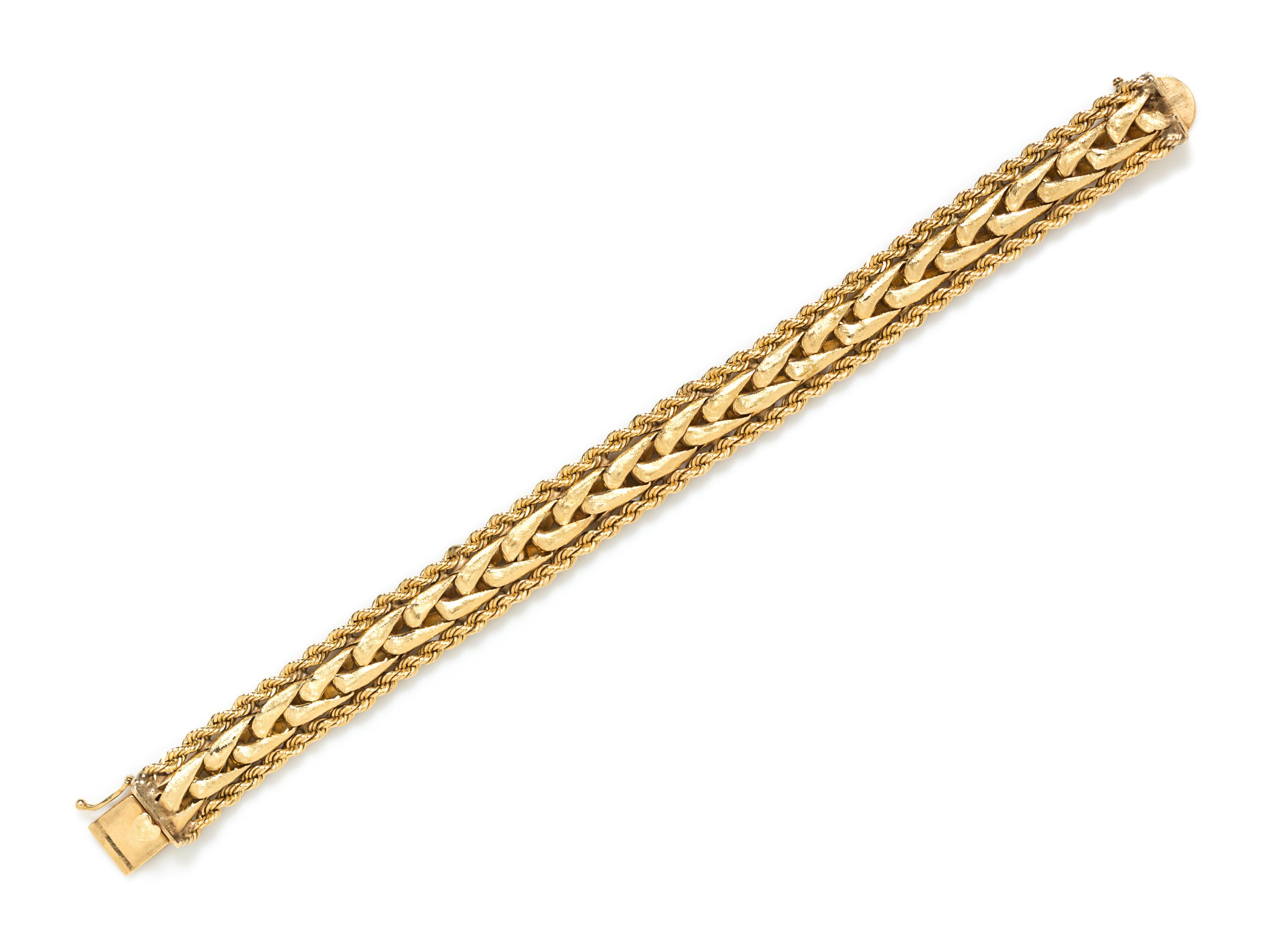 A 14 Karat Yellow Gold Bracelet, 23.90 dwts.