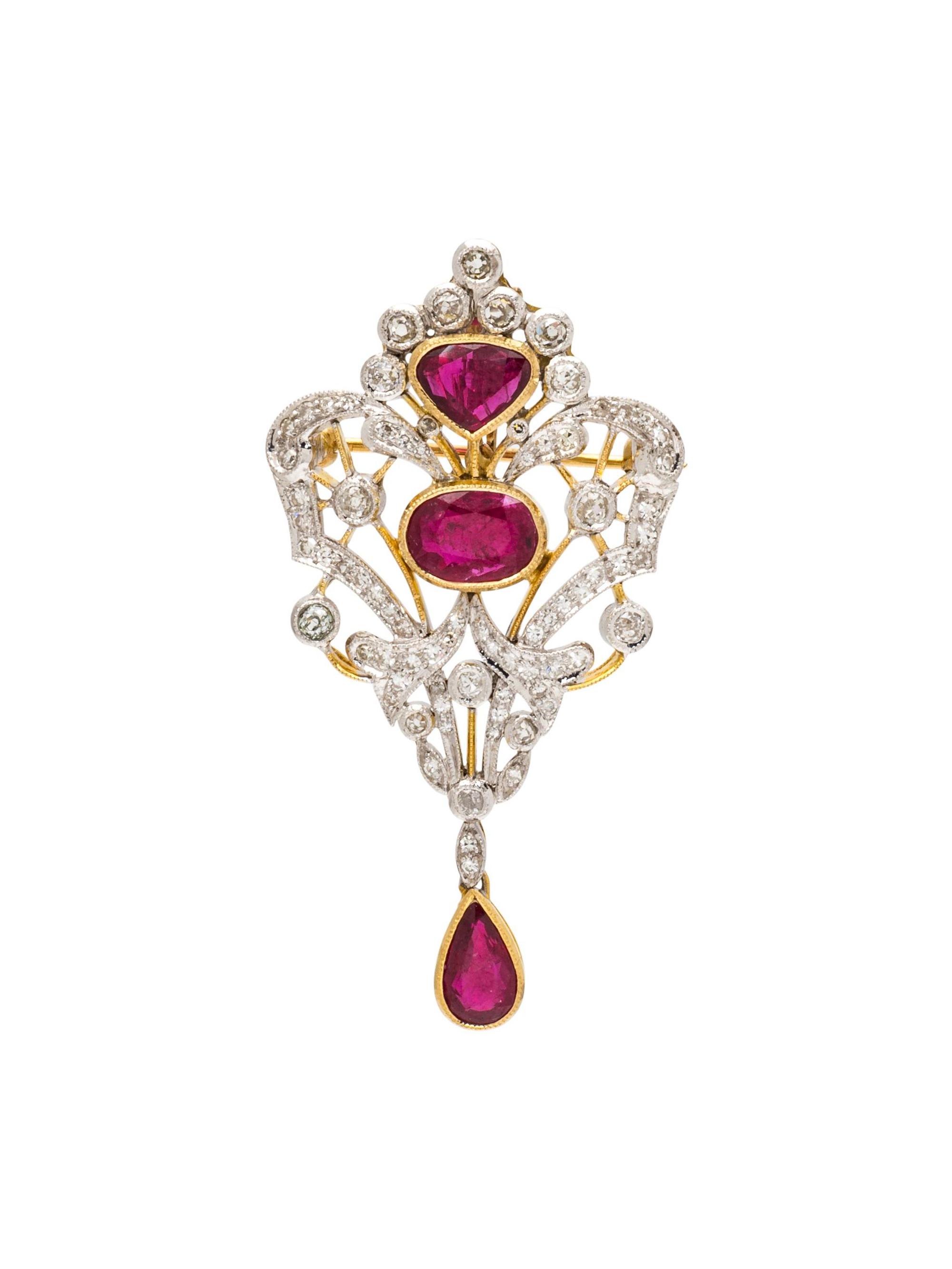 RUBY AND DIAMOND PENDANT/BROOCH