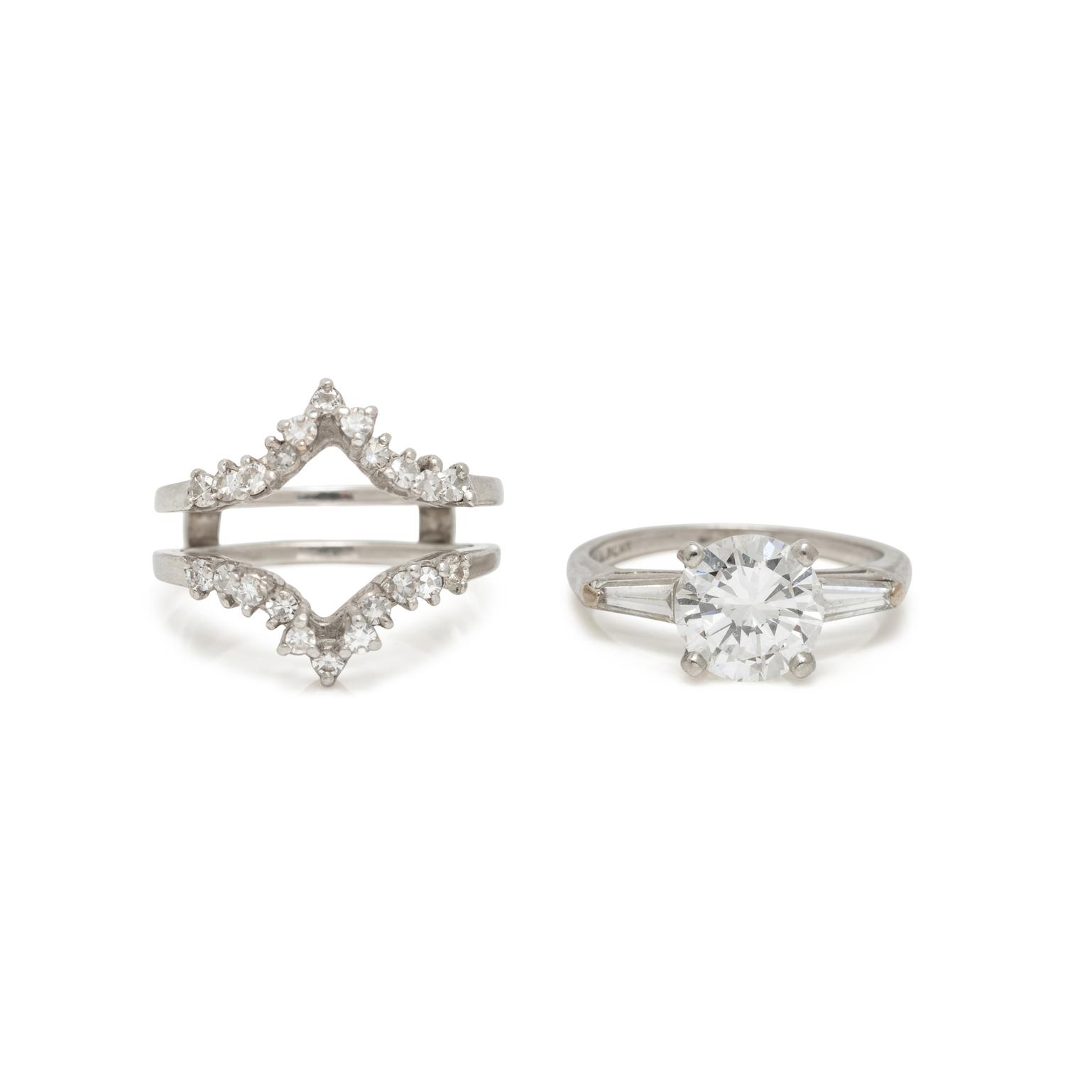 DIAMOND AND PLATINUM RING WITH JACKET