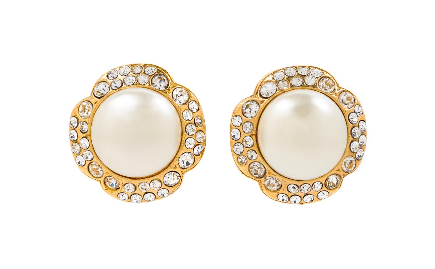 A Pair of Chanel Faux Pearl Earclips, 1" diameter.