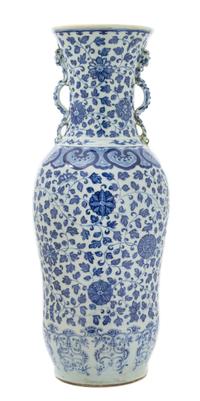 A Large Chinese Blue and White Porcelain Vase LATE 18TH/19TH CENTURY Height 24 1/2 inches. — LATE 18TH/19TH CENTURY