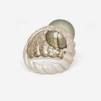 An 18K White Gold, Tahitian Pearl, and Diamond Ring