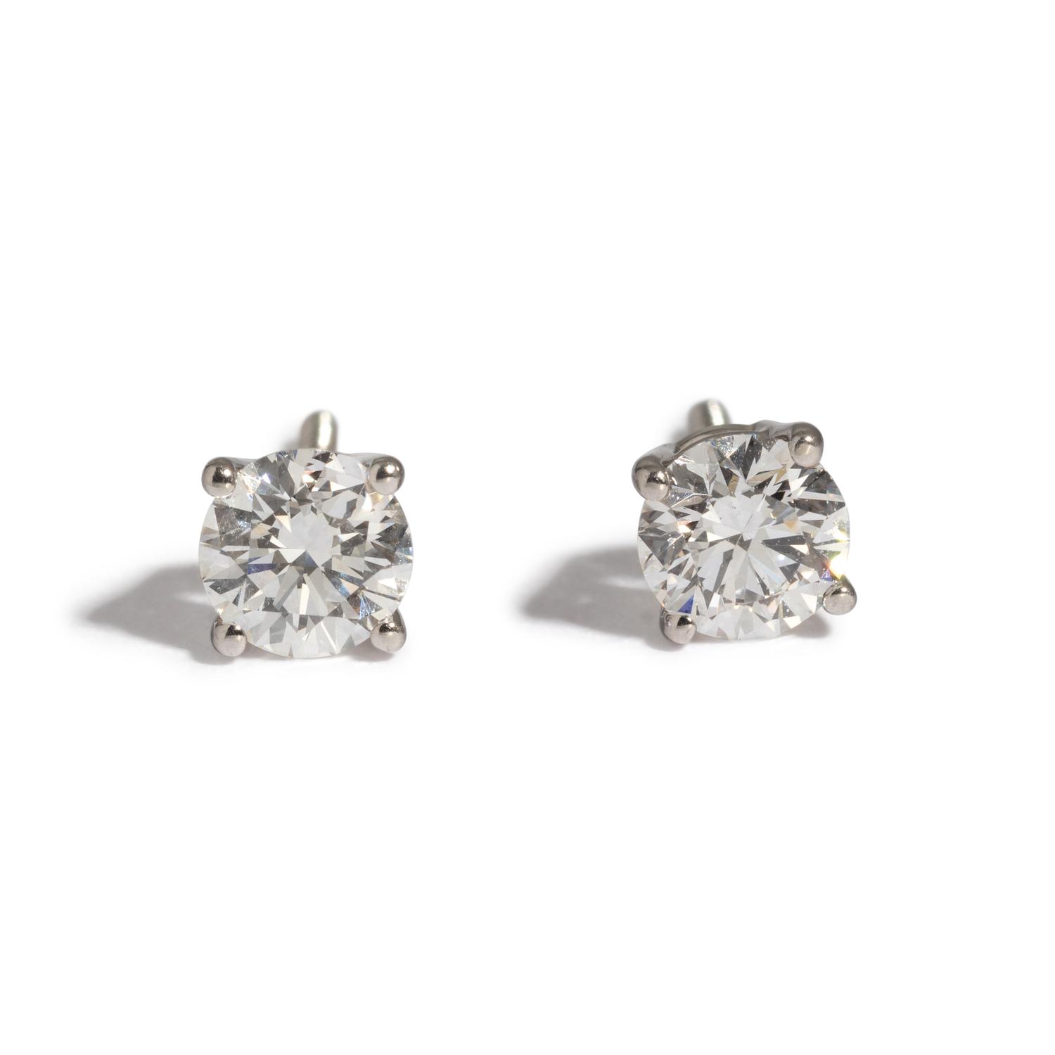 DIAMOND STUD EARRINGS