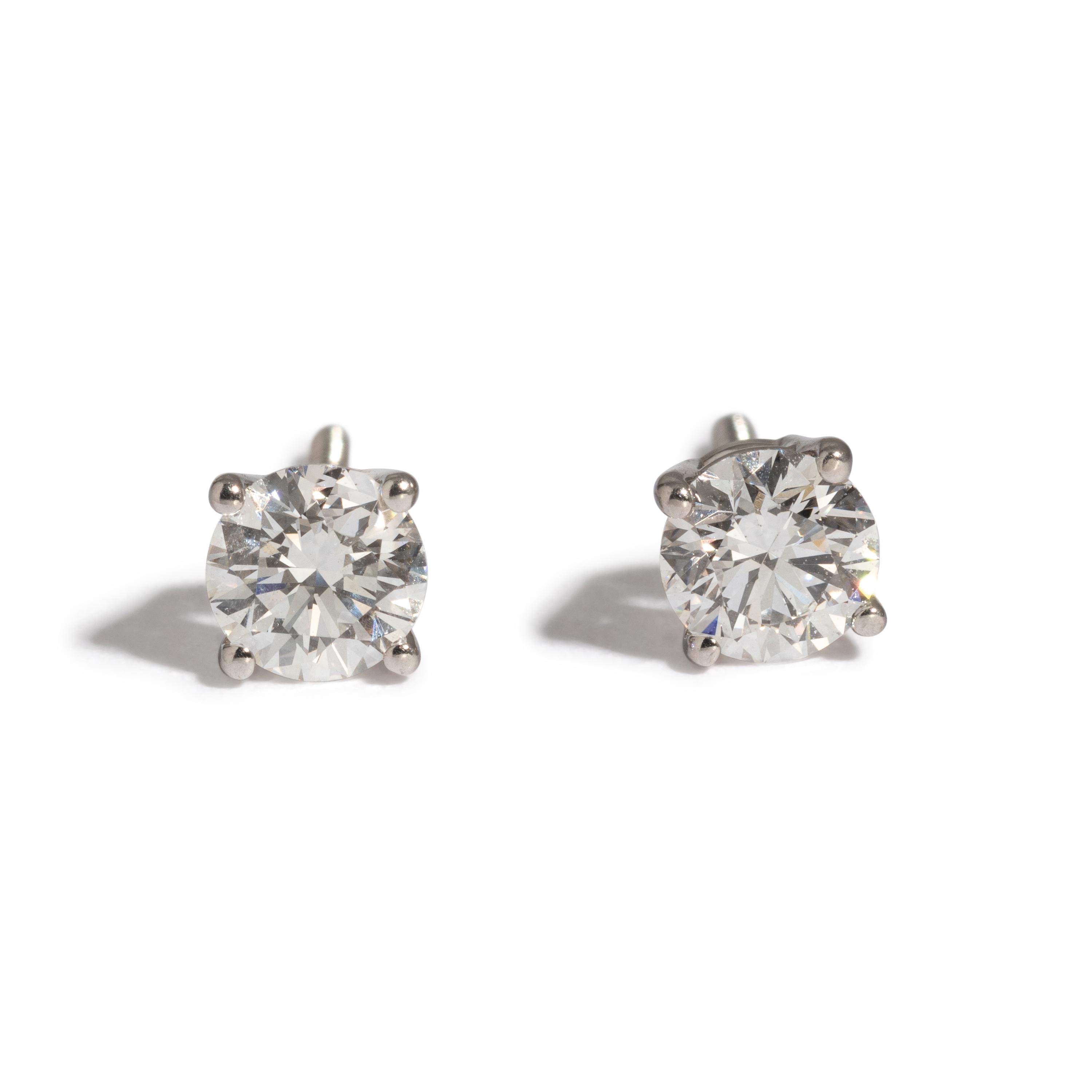 DIAMOND STUD EARRINGS