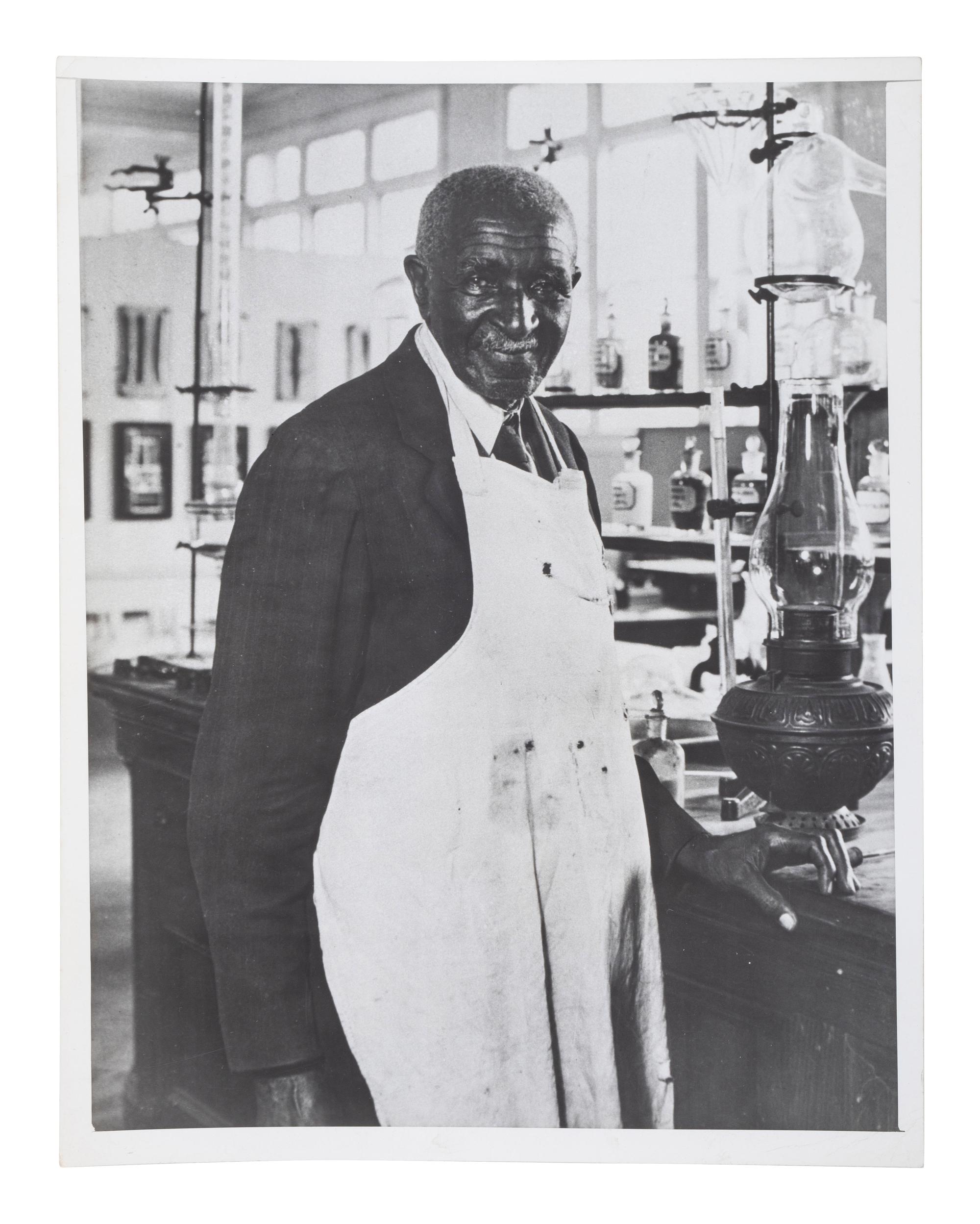 SEIDMAN, Sy (1891-1977), photographer. Portrait of George Washington Carver. Ca 1930.