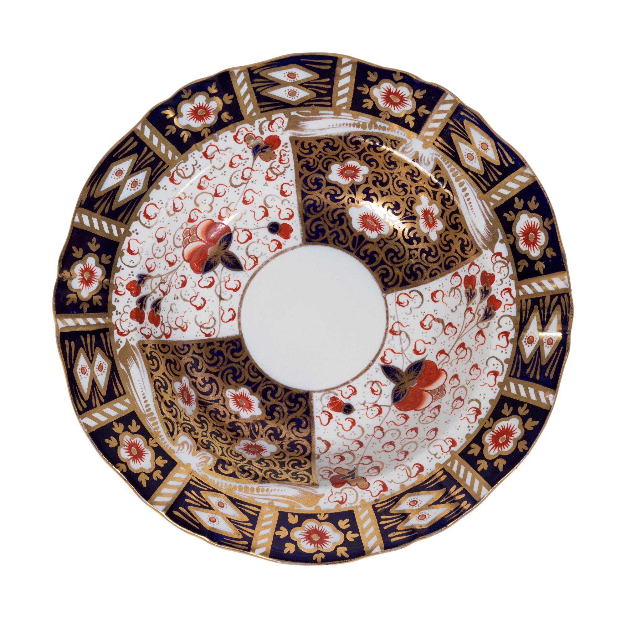A Royal Crown Derby Porcelain Dinner Service
