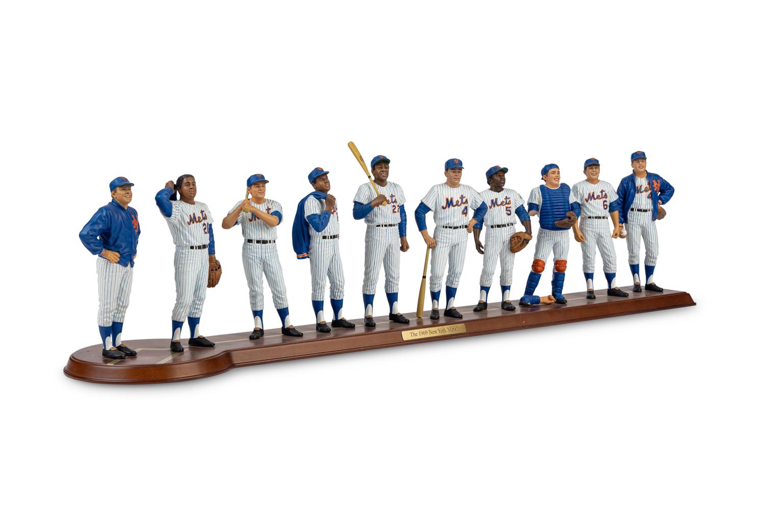 A 1969 New York Mets Danbury Mint Figure Display,