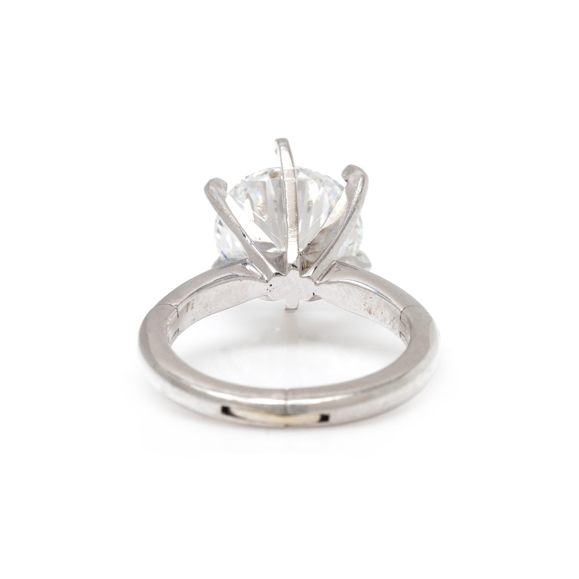 DIAMOND RING