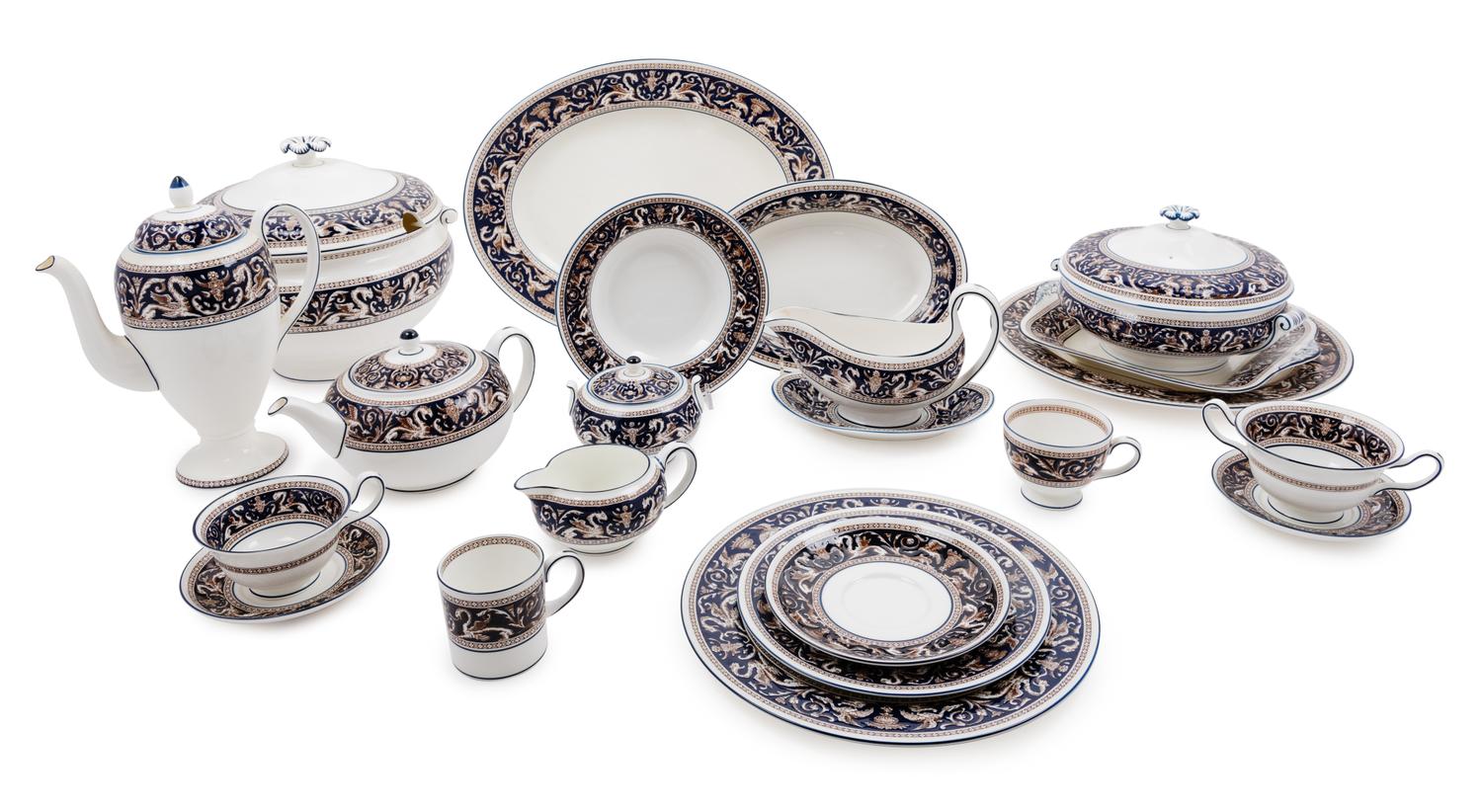 A Wedgwood Porcelain Dinner Service