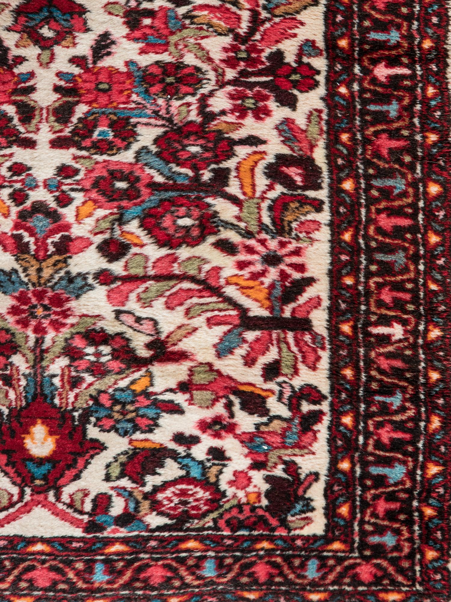A Dergazine Wool Runner
