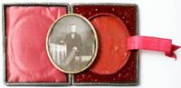 [Daguerreotype] A Fine Portrait in Oval