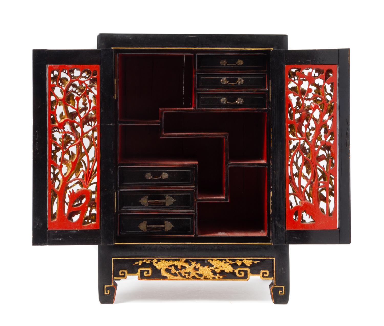 A Small Gilt Decorated Red Lacquered Wood Kang Cabinet, Kanggui Height 20 x width 14 x depth 9 3/8 inches. — 19TH CENTURY