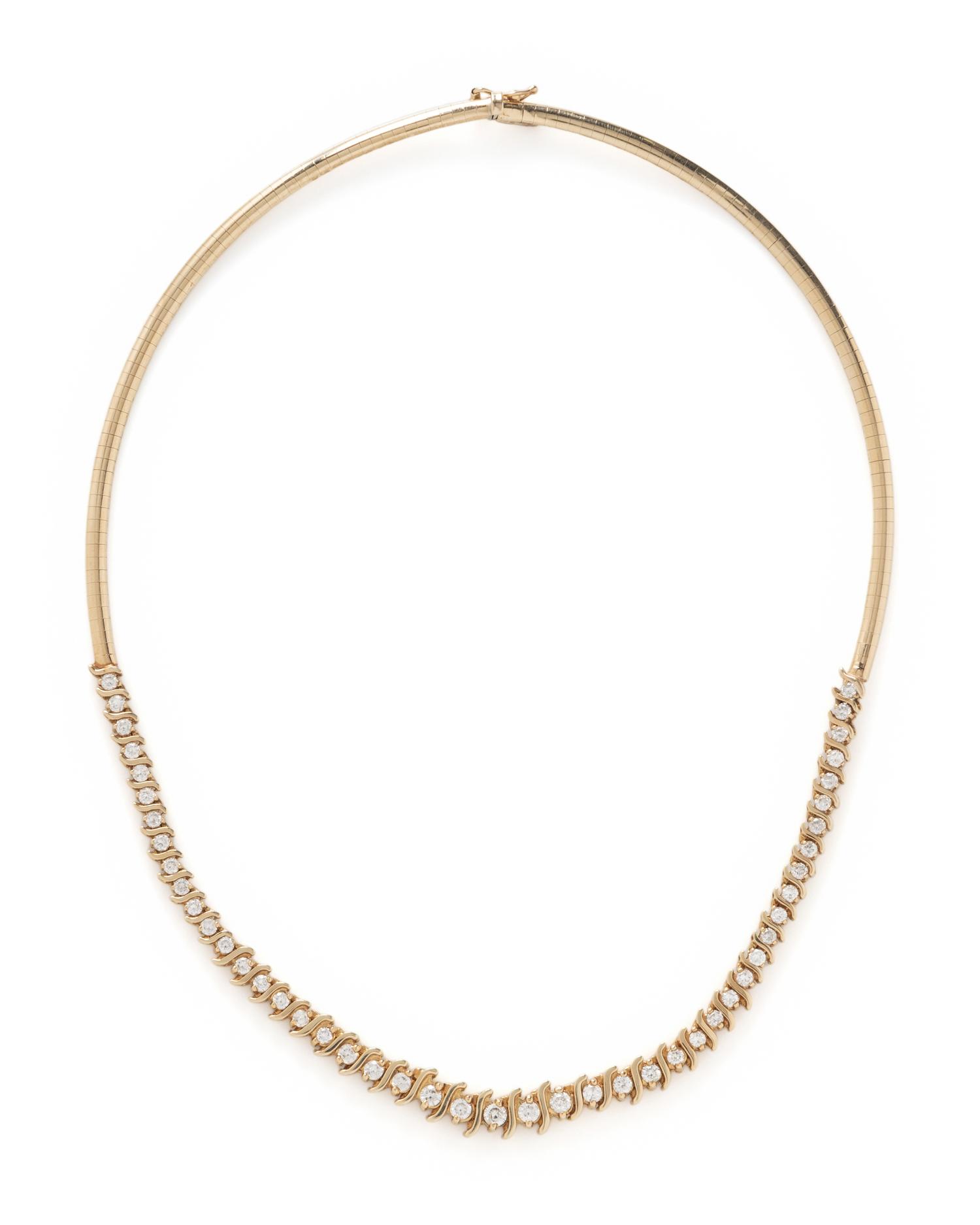 YELLOW GOLD AND DIAMOND NECKLACE