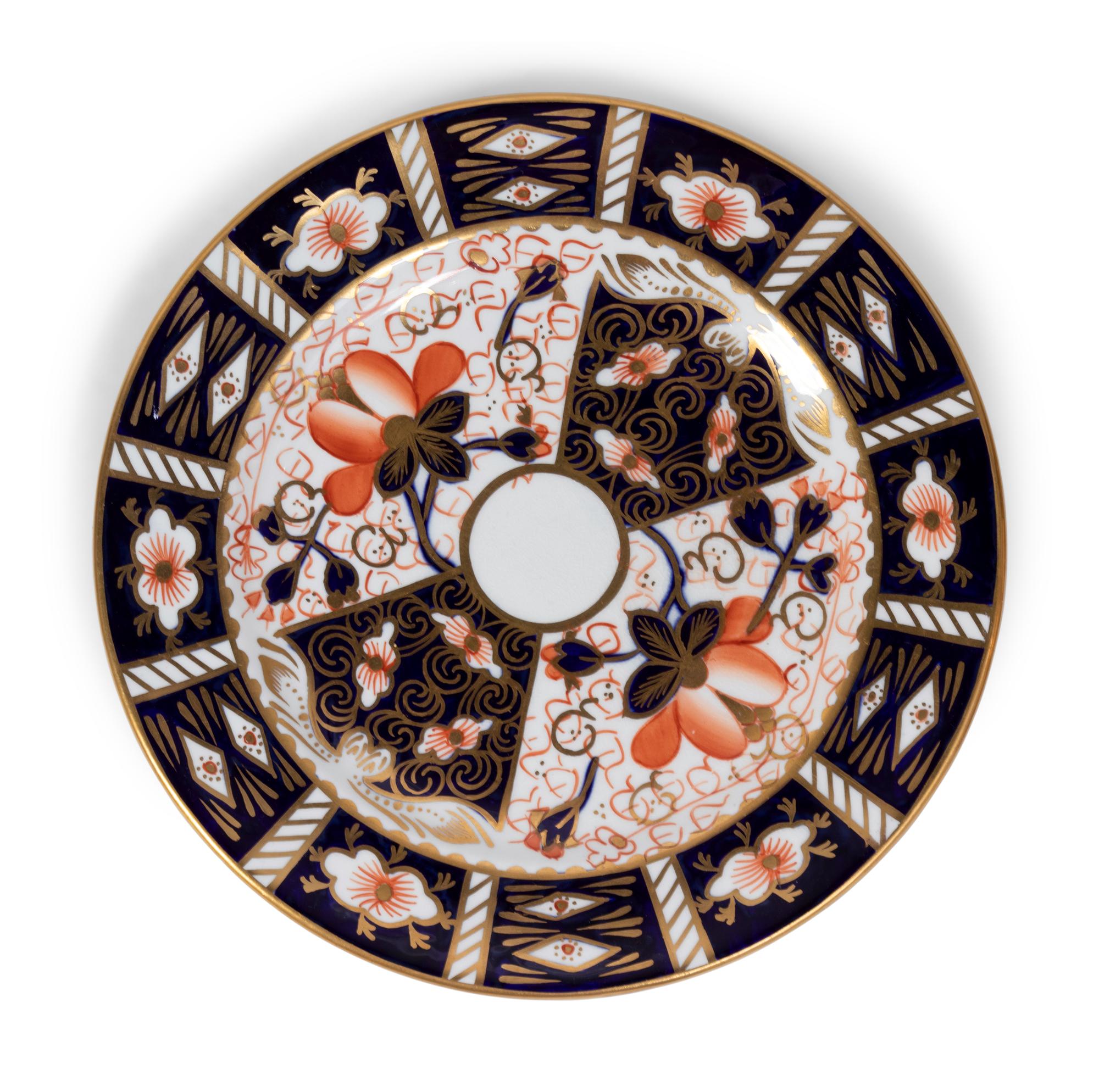 A Royal Crown Derby Porcelain Dinner Service