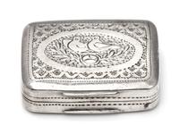 A George III Silver Vinaigrette, Samuel Pemberton, Birmingham, 1790, the lid centered with two birds atop a floral spray.