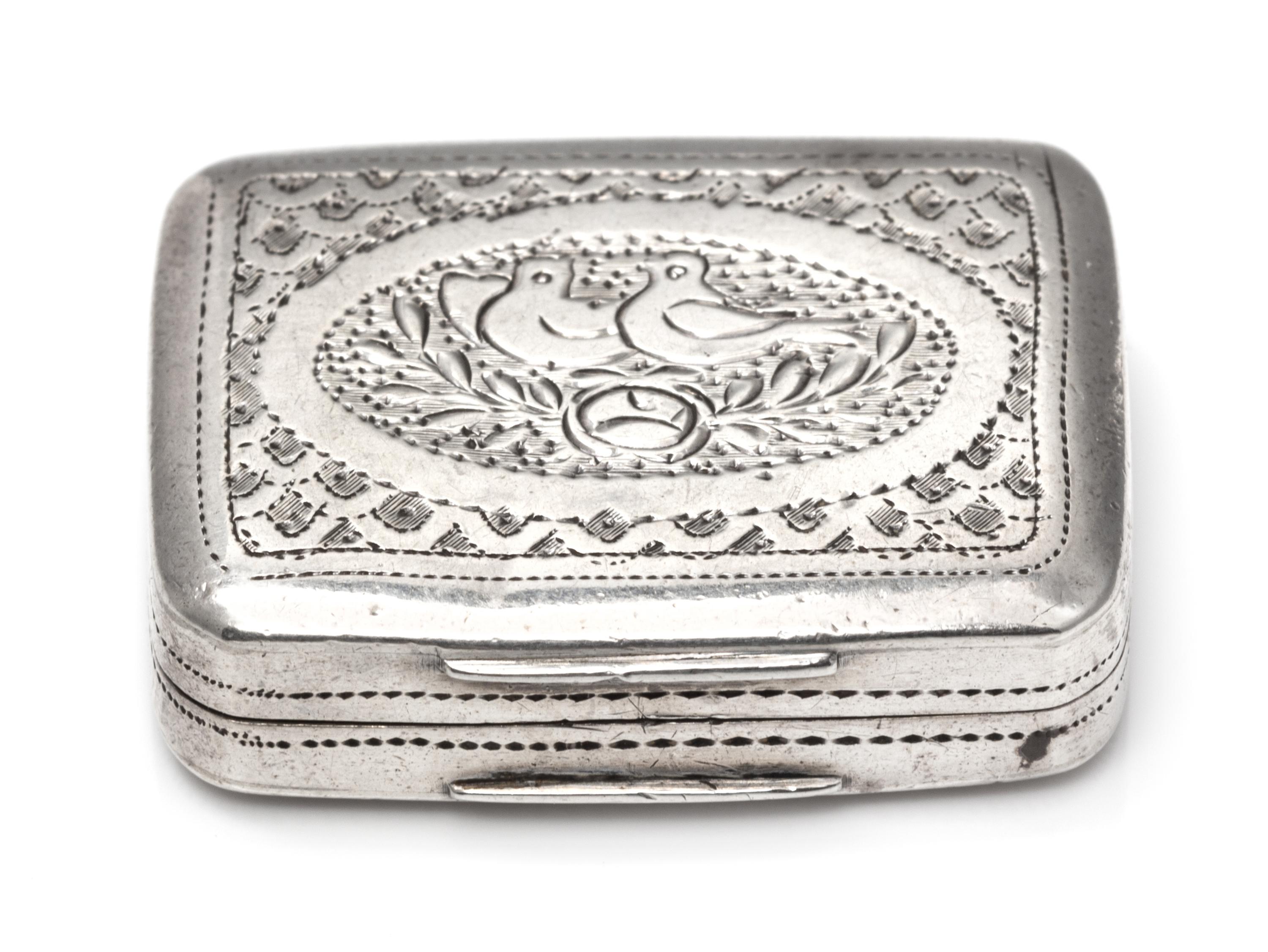A George III Silver Vinaigrette, Samuel Pemberton, Birmingham, 1790, the lid centered with two birds atop a floral spray.