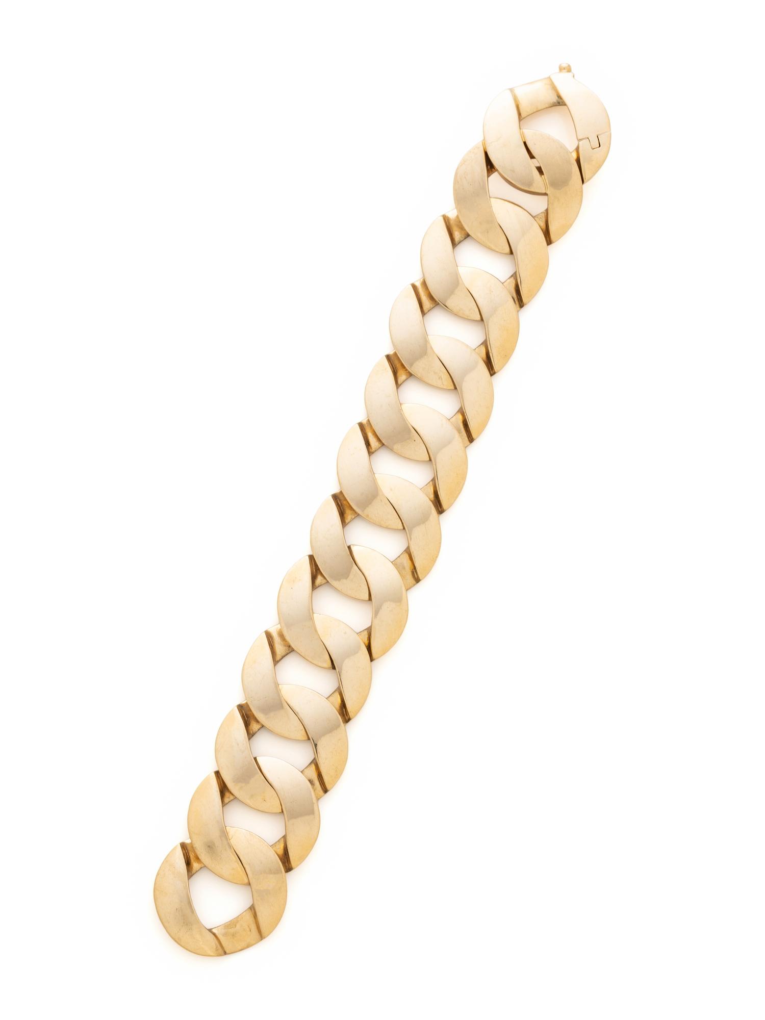 TIFFANY & CO., YELLOW GOLD CURB LINK BRACELET