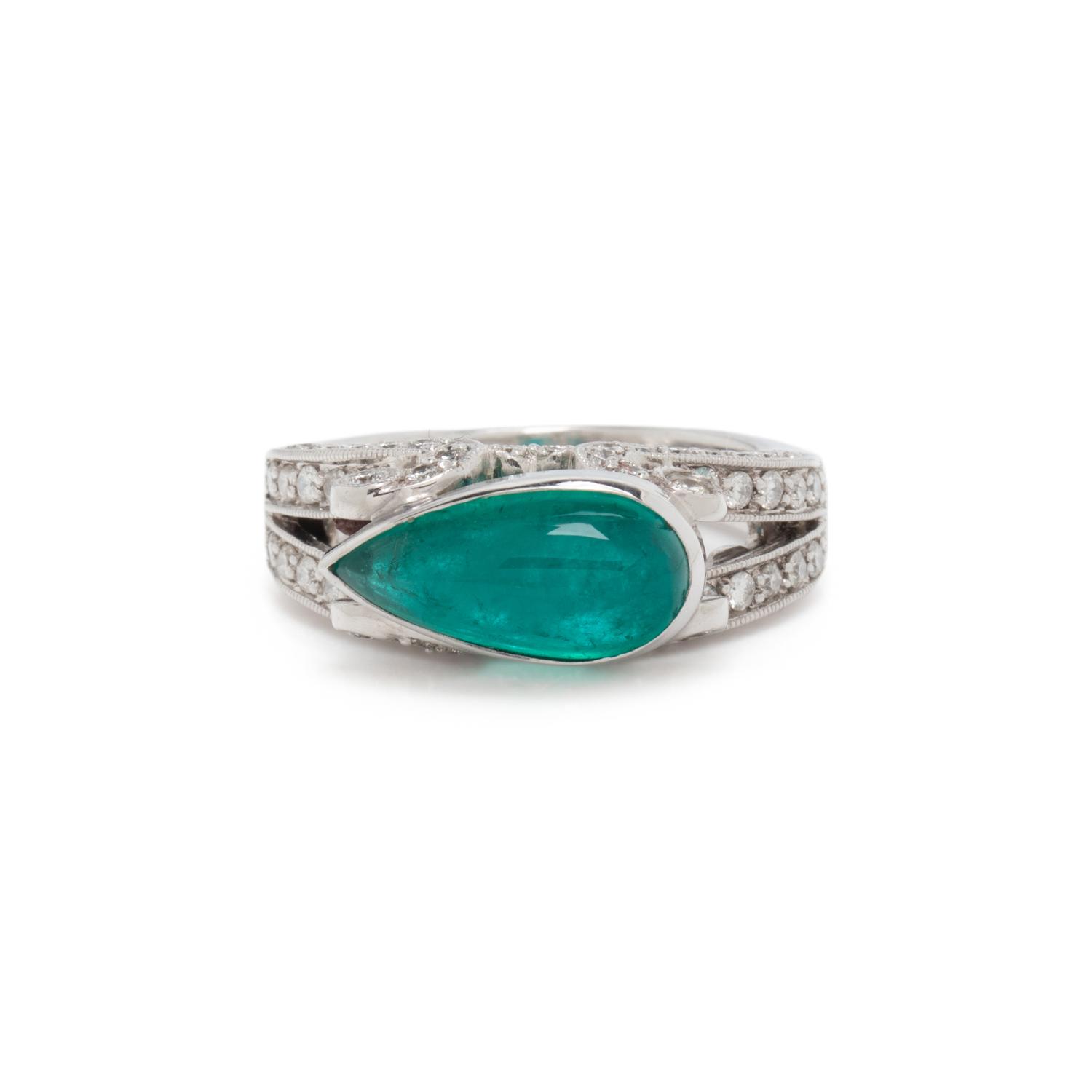 EMERALD AND DIAMOND RING