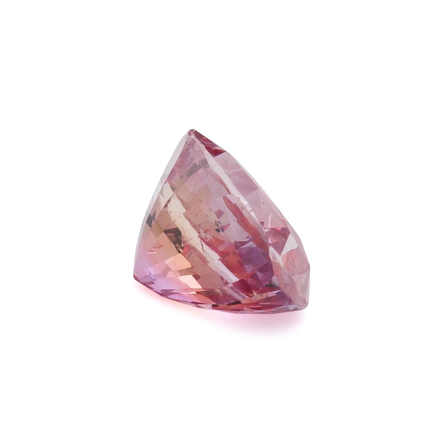 2.16 CARAT FANCY SAPPHIRE