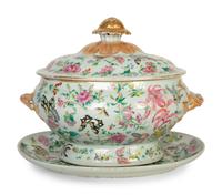 A Chinese Export Famille Rose Porcelain Covered Tureen and Underplate — 19th/20th Century