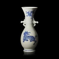 A Japanese Hirado Blue and White Porcelain 'Mythical Beast and Dragons' Vase, Meiji Period 日本明治時期 平戶燒青花瑞獸紋瓶