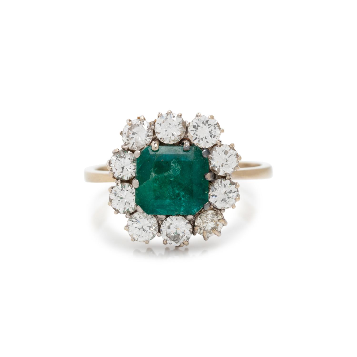 EMERALD AND DIAMOND RING