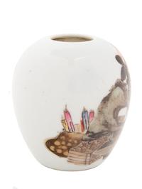 A Chinese Famille Rose Porcelain Vase