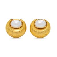 YELLOW GOLD AND CULTURED MABE PEARL EARCLIPS