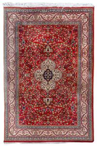 A Heriz Wool Rug 8 feet 11 inches x 5 feet 10 1/2 inches. — 20TH CENTURY