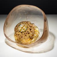 Tabac with spotted form, 1979