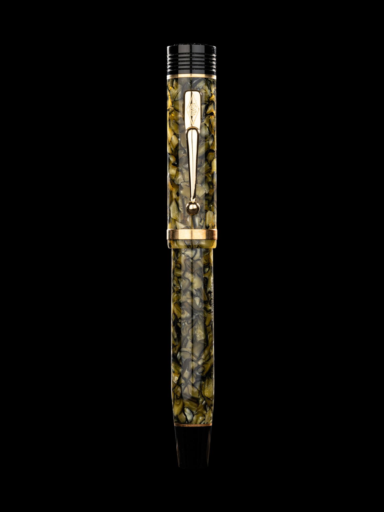 Conway Stewart: Churchill-Olive Button Fill Limited Edition Fountain Pen and Ink Set