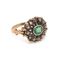 EMERALD AND DIAMOND RING