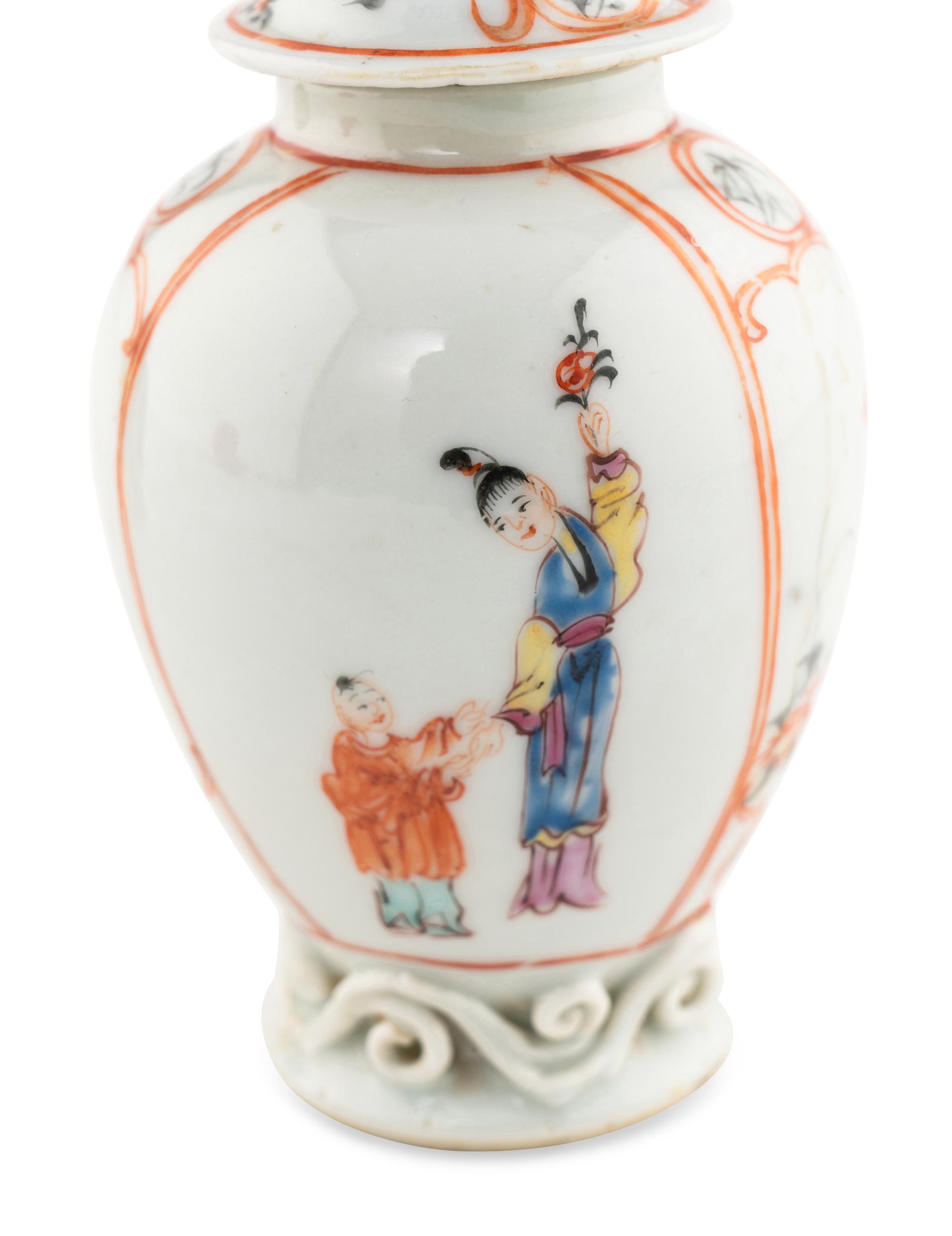 Two Chinese Export Porcelain Small Jars