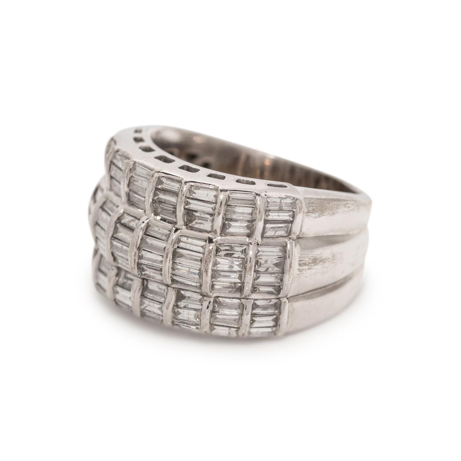 DIAMOND RING