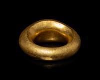A Roman Gold and Nicolo Finger Ring with a Female Portrait Head